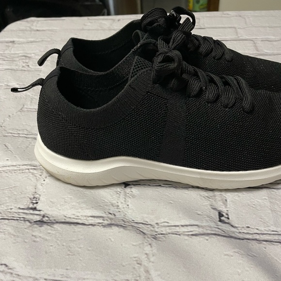 Pre-Owned Clarks Cloudsteppers Washable Knit Sneakers Nova Glint Black 8.5W - Picture 2 of 3